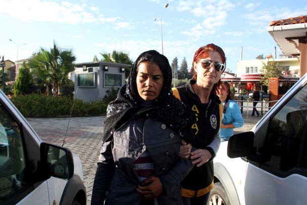 Yasak aşk feci sonlandı! Kocasını sevgilisine öldürtüp... - Resim: 1