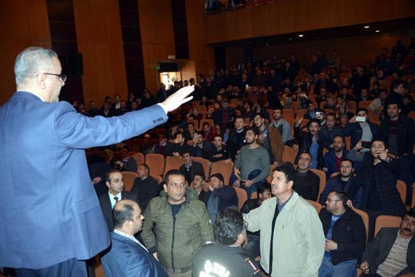 Kurada aynı isim iki kez çıkınca... Salon birden karıştı - Resim: 1