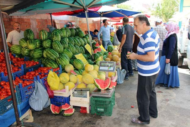 Öyle bir vaatte bulundu ki 35 ton karpuz sattı - Resim: 3