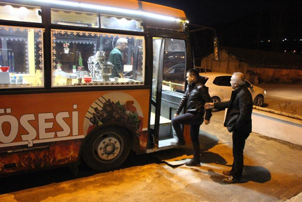 12 bin TL'ye otobüs aldı içini öyle bir şey yaptı ki... Paraya para demiyor - Resim: 2