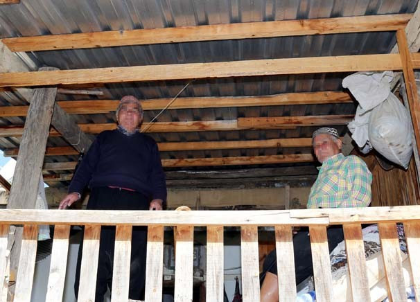 Antalya'da sıradışı kardeşler! Onlar hem kadın hem erkek - Resim: 2