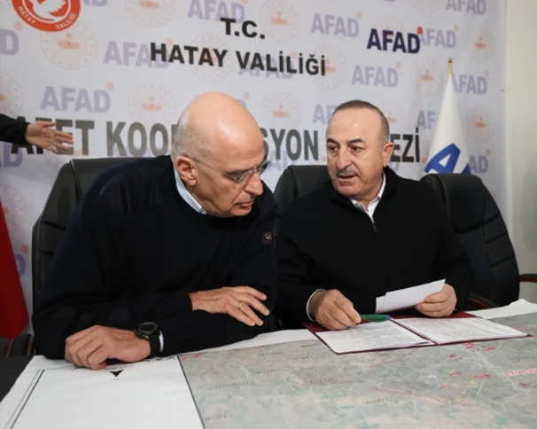 Yunanistan Dışişleri Bakanı Dendias: Bir deprem daha beklemeye gerek yok - Resim: 1