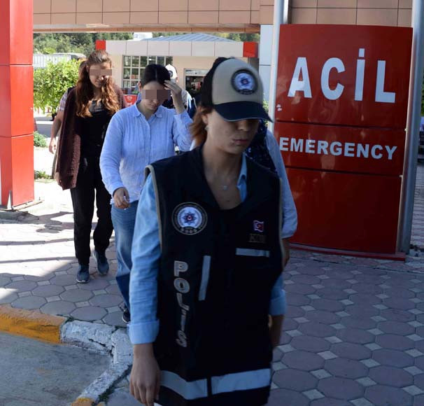 FETÖ'nün "hakim ve savcı çalışma evleri"ne baskın - Resim: 3