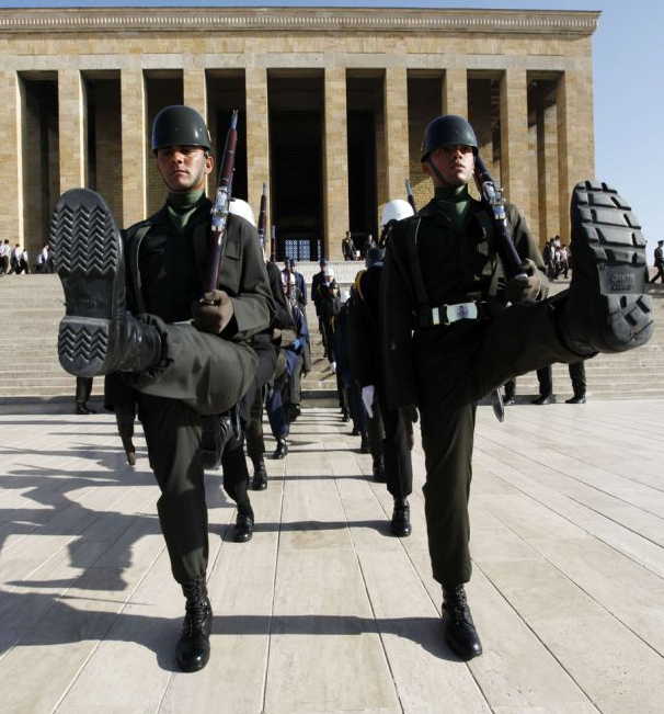 Günün en çok tıklanan bomba kareleri - Resim: 2