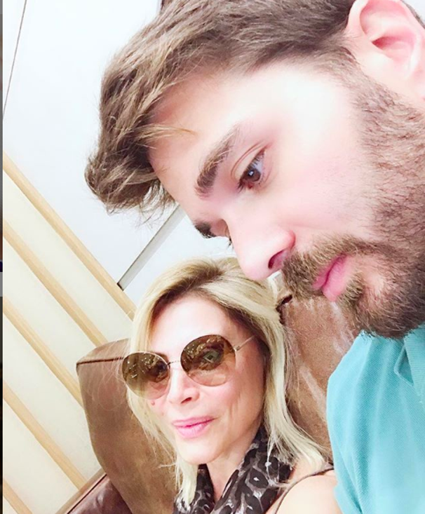 Seray Sever kaç yaşında evli mi eşi Eray Sünbül kimdir yaş farkı - Resim: 0