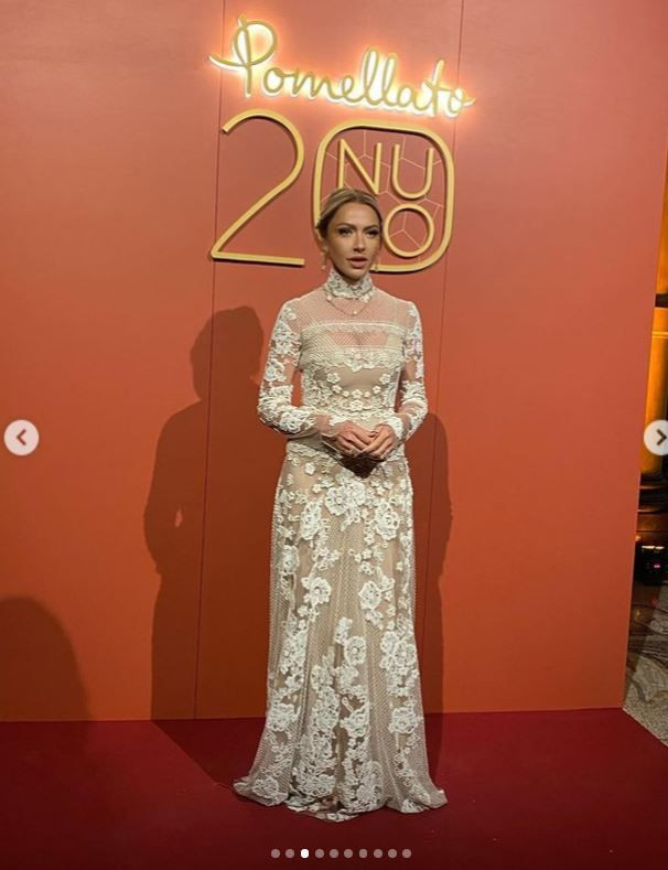 Hadise Milano'da rüzgar gibi esti! Ünlü mücevher markasının ilk Türk temsilcisi - Resim: 4