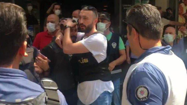 HDP binasına silahlı saldırı! Saldırganın ilk ifadesi ortaya çıktı - Resim: 0