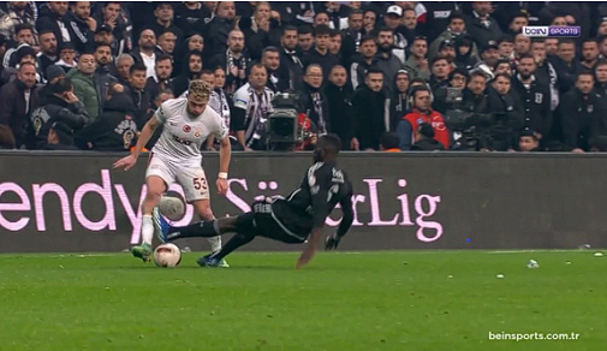 Süper Lig'de 28. haftanın VAR kayıtları açıklandı! İşte Beşiktaş-Galatasaray maçının VAR kayıtları - Resim: 0