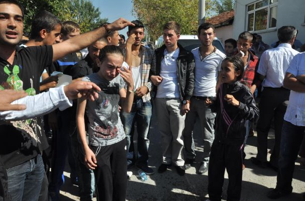 Sen misin protesto eden? - Resim: 1