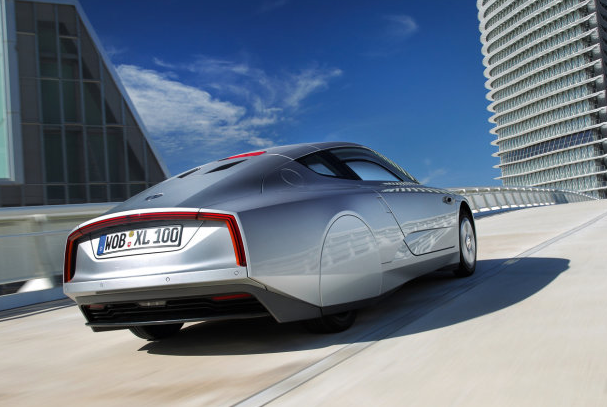 100 kilometrede 1 litre yakan Volkswagen XL1 - Resim: 2