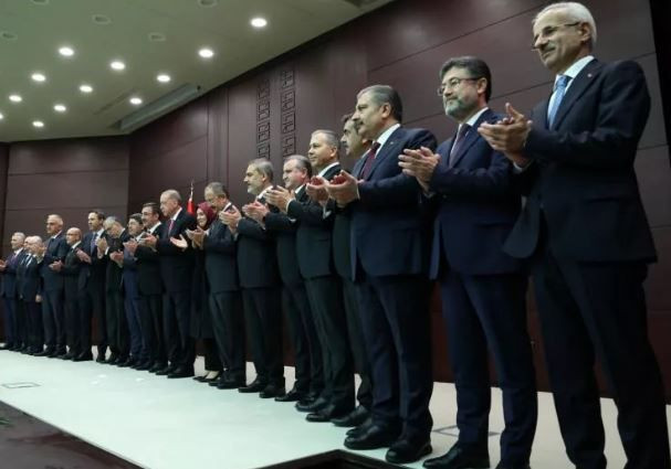 İslam Memiş'ten çarpıcı Mehmet Şimşek yorumu! Dolar, altın, borsa ne olacak? Ev ve araba için sevindirici detay - Resim: 1