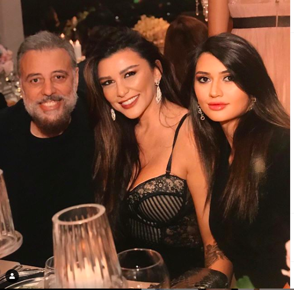 Selen Görgüzel kızının fotoğrafını paylaştı İlknaz'ın dekoltesi olay oldu - Resim: 1