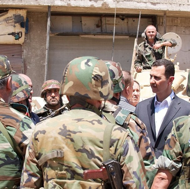 Ülke yıkıldı Esad dimdik ayakta - Resim: 2