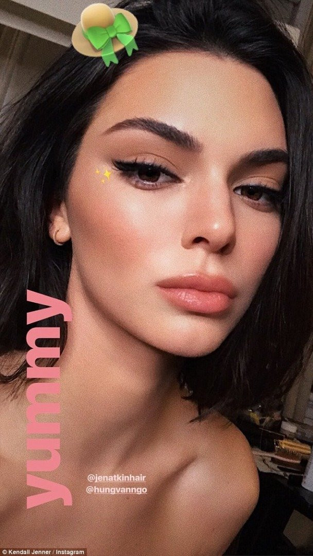 Kendall Jenner çıplak fotoğraflarını paylaştı ayakları olay oldu - Resim: 1