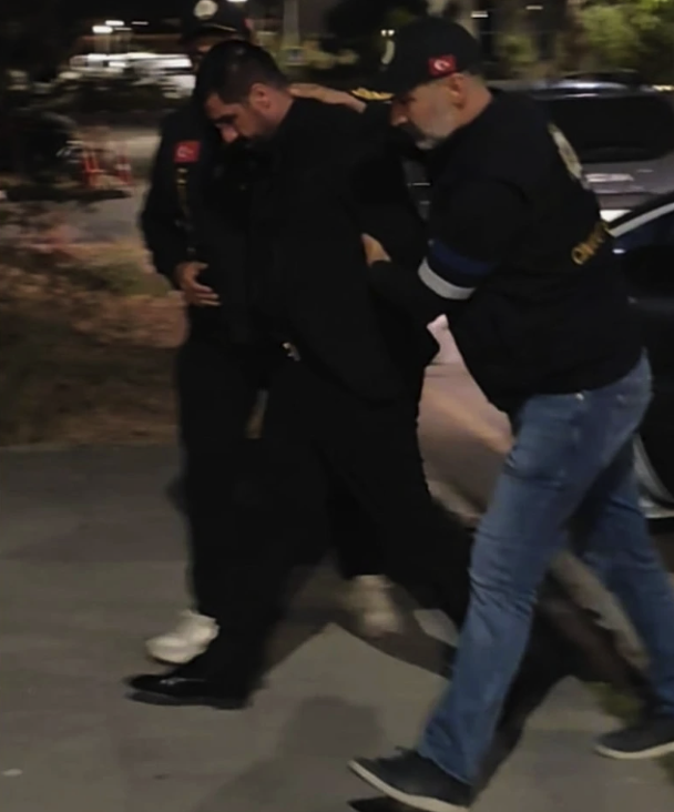 Altınlı gövde gösterisi pahalıya patladı: 'Vanlı Kara Haydar' yakalandı - Resim: 2