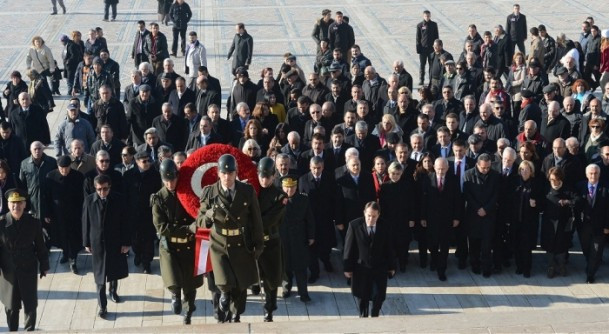 İsmet İnönü mezarı başında anıldı - Resim: 3