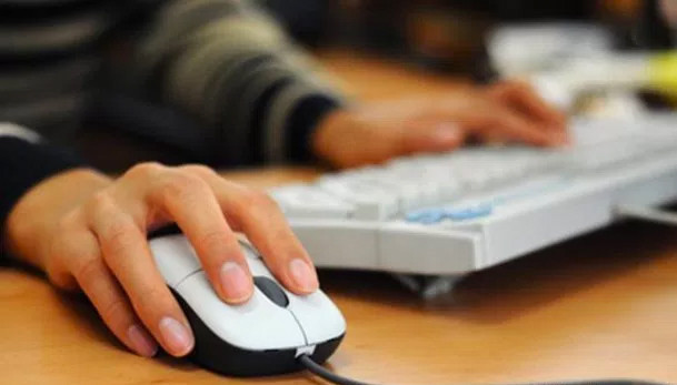 Telefondan cinsel içerikli sitelere giriyorsanız başınız fena dertte - Resim: 1