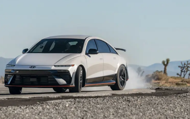 Yeni Hyundai IONIQ 6'nın fiyatı bir gecede değişti! Türkiye'de satışta - Resim: 6