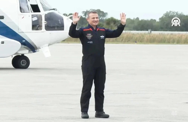 Türkiye'nin ilk uzay yolcusu Gezeravcı'nın yer aldığı Ax-3 misyonunun yolculuğu başladı - Resim: 0