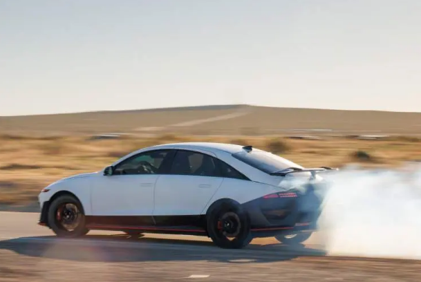 Yeni Hyundai IONIQ 6'nın fiyatı bir gecede değişti! Türkiye'de satışta - Resim: 10