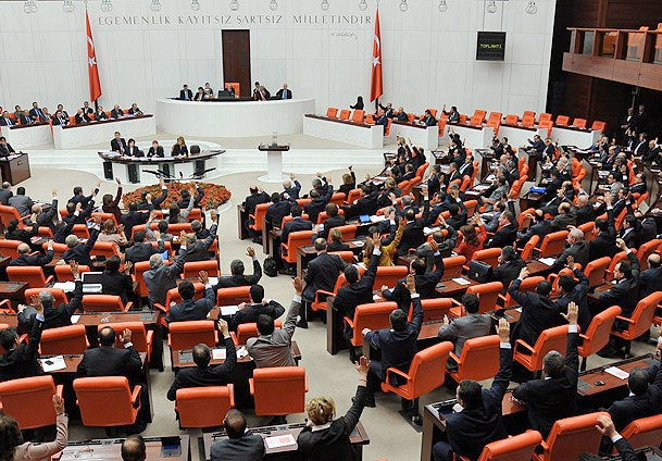 Kabineden hangi bakanlar gidecek? - Resim: 2