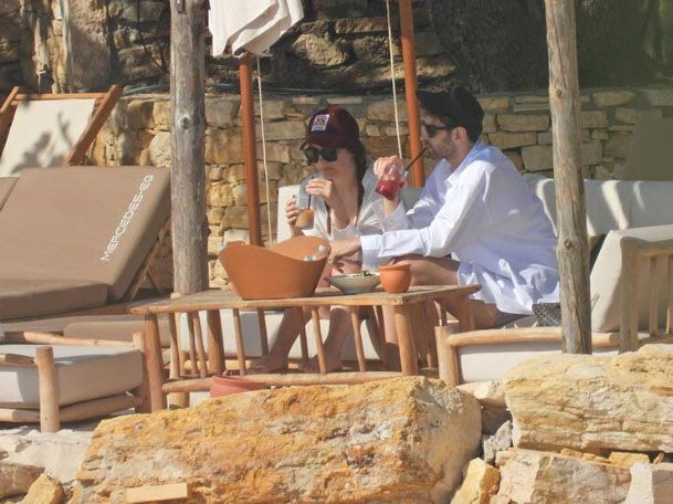 İrem Sak 11 yaş küçük NBA'in yıldızı sevgilisiyle baş başa tatilde! - Resim: 2