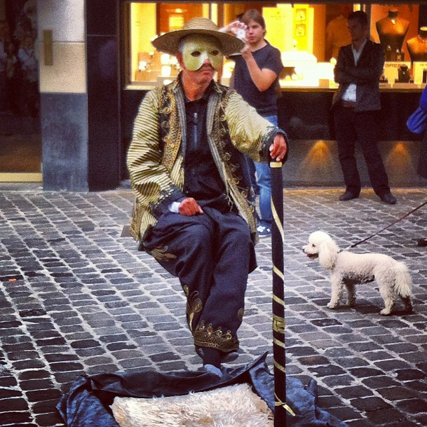 Ünlülerin twitter halleri - 5 Ekim - Resim: 4