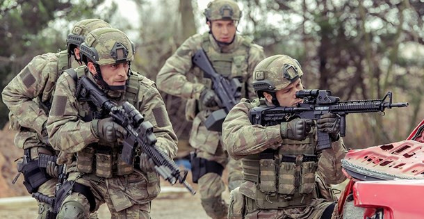 Söz dizisine gelen oyuncuyu kimse tanımadı Derman kimdir - Resim: 1