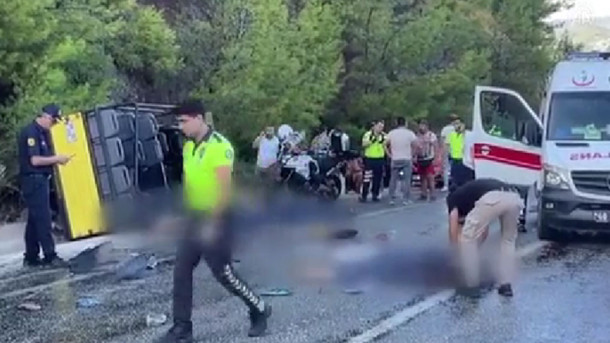 Marmaris'te safari aracı devrildi! Korkunç kazada ölü ve yaralılar var - Resim: 0