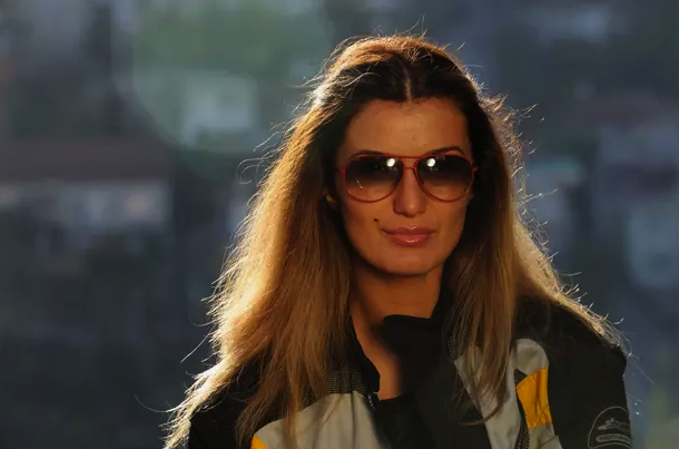 Tuğba Özay program sırasında uyuyakaldı! Kendine geldiğinde söyledikleri gündem oldu - Resim: 1