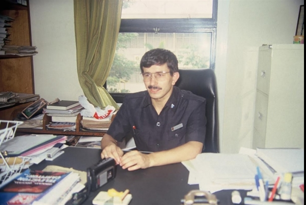 Fotoğraftaki siyasetçiyi tanıdınız mı? - Resim: 2