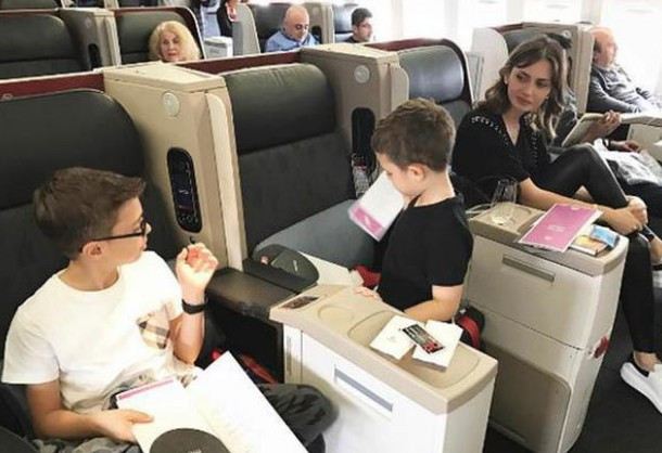 Emina Sandal Dominik'i salladı kaslı fotoğrafı olay oldu - Resim: 2