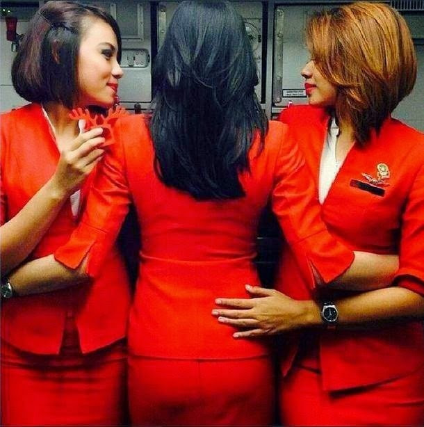 Uçakta hosteslerle yaptıklarına bakın skandal ortaya çıktı - Resim: 1