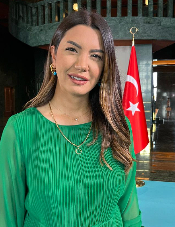 Cüneyt Özdemir'den tepki çeken Fulya Öztürk'e tavsiye! "Sen haberi anlat" dedi, Öztürk hemen mesaj attı - Resim: 3