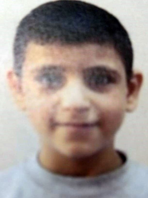 9 yaşındaki Suriyeli çocuk mezarlık kapısına kendisini astı - Resim: 3