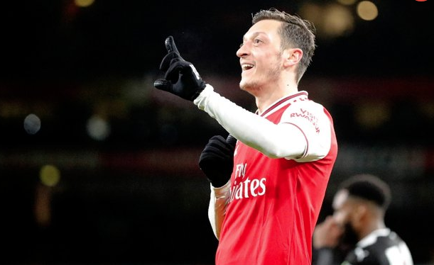 Fenerbahçe Mesut Özil bombasını patlatmak üzere - Resim: 1