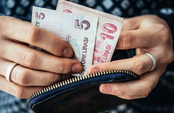 Açlık sınırı 2 bin 374 liraya yükseldi! Türk-İş açıkladı - Resim: 0