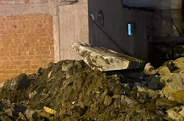 Büyükçekmece'de şaşkına çeviren olay inşaat kazısında bulundu ekipler harekete geçti - Resim: 1