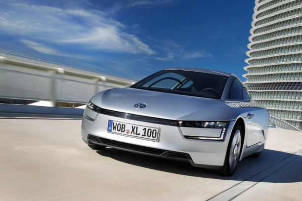 100 kilometrede 1 litre yakan Volkswagen XL1 - Resim: 1