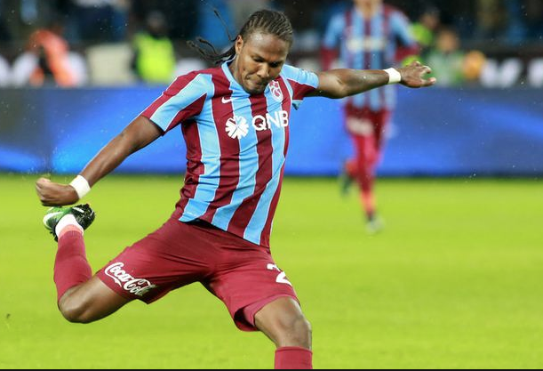 Trabzonsporlu Hugo Rodallega'dan evlilik bitirecek hata! - Resim: 4