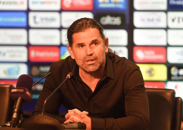 Sergen Yalçın'dan olumsuz dönüş alan Beşiktaş Yönetimi rotayı o isme çevirdi - Resim: 0