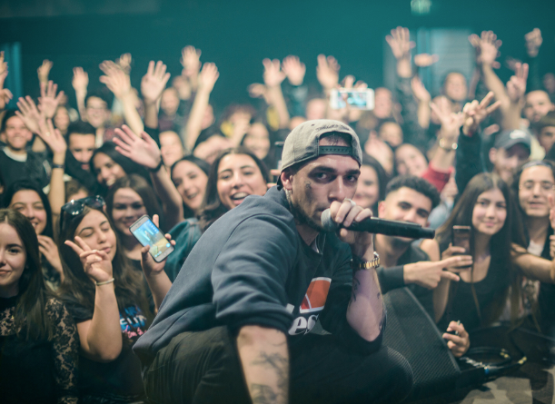 Ezhel Barış Pınarı Harekatı'na gönderme yapıp savaşa hayır deyince olay oldu - Resim: 1
