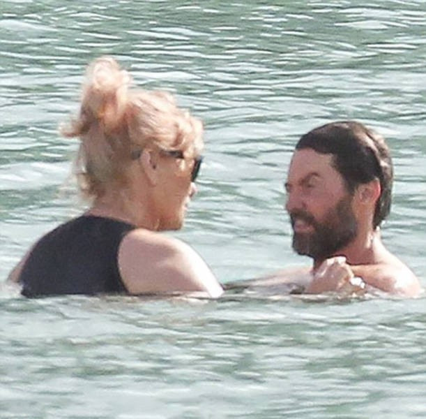 20. evlilik yıl dönümlerini denizde kutladılar - Resim: 3