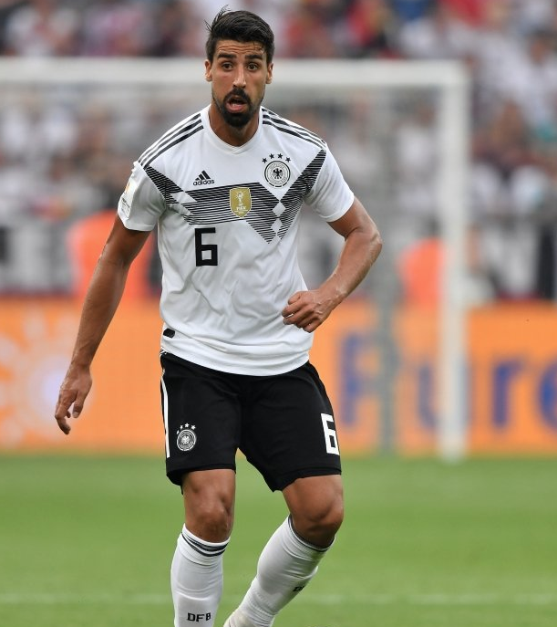 Mesut Özil'den Khedira'ya bomba öneri: Fener'e gitmelisin - Resim: 1