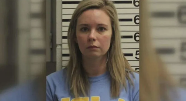 Pandemide bile iğrenç olaylar bitmedi! Öğrencisiyle tuvalette yakalanınca... - Resim: 3