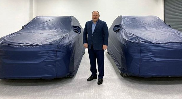 İstanbullu taksiciler yerli otomobili istiyor:  17 bin araca şimdiden talibiz - Resim: 0