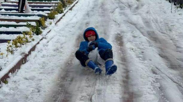 Kar yağışı nedeniyle birçok ilde eğitime ara - Resim: 1