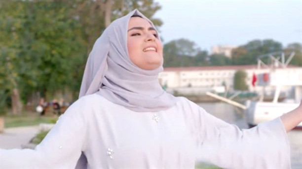 Gelin adayı Hanife oyunculuğu ile göz doldurdu - Resim: 1