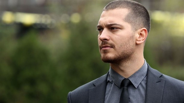 Çağatay Ulusoy'a baş döndüren teklif - Resim: 3