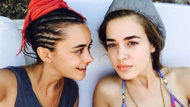 Bensu ve Hande Soral kardeşler dergi kapağı oldu - Resim: 3